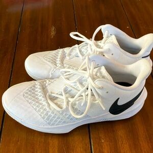 Nike Zoom Hyperspeed Court volleyball shoes—sz 8